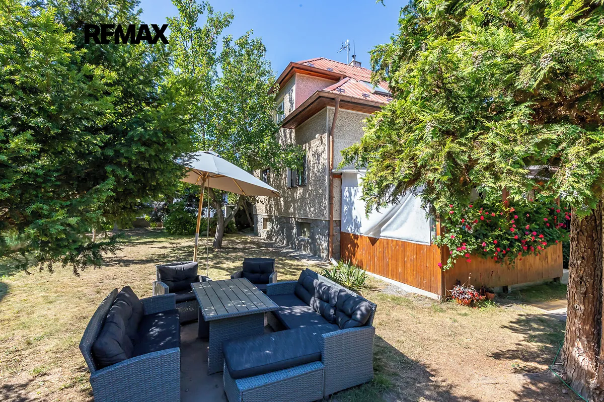 Prodej rodinného domu 181 m², pozemek 900 m²